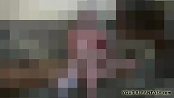 تقوم Femdoms المخنثين ببدء اللعب الشرجي مع ألعاب في POV