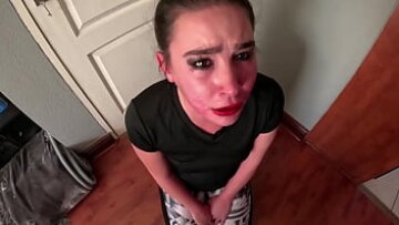 جلسة محلية الصنع للهواة الخام: العاهرة ذات الموقف تحصل على الحلق مارس الجنس باليد وصفعات قوية على الوجه